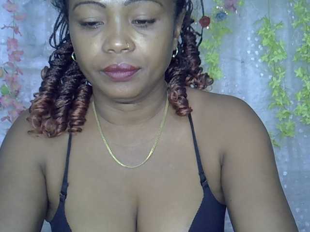 Sexywife1 live cam preview