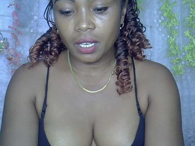 Sexywife1 live cam preview