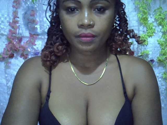 Sexywife1 live cam preview