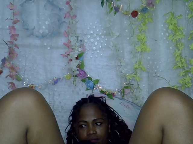 Sexywife1 live cam on BongaCams