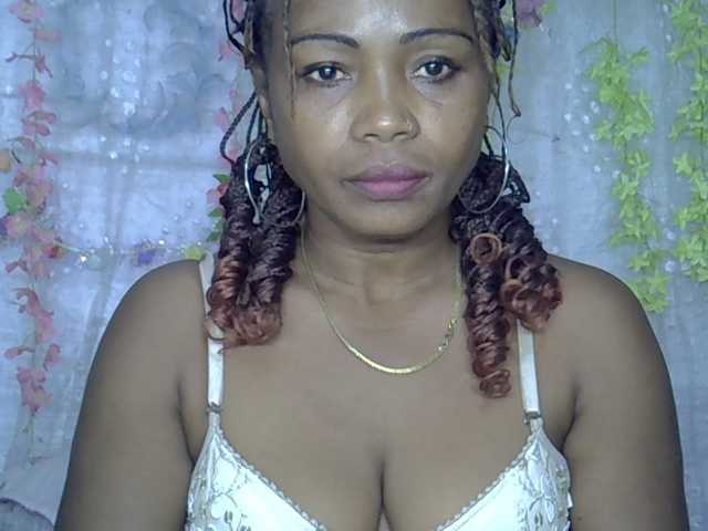 Sexywife1 live cam preview