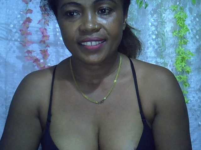 Sexywife1 live cam preview
