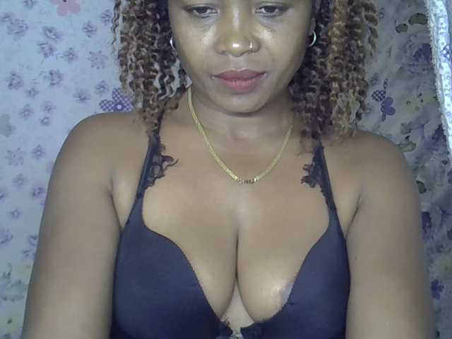Sexywife1 live webcam show
