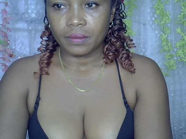 Sexywife1 live cam preview