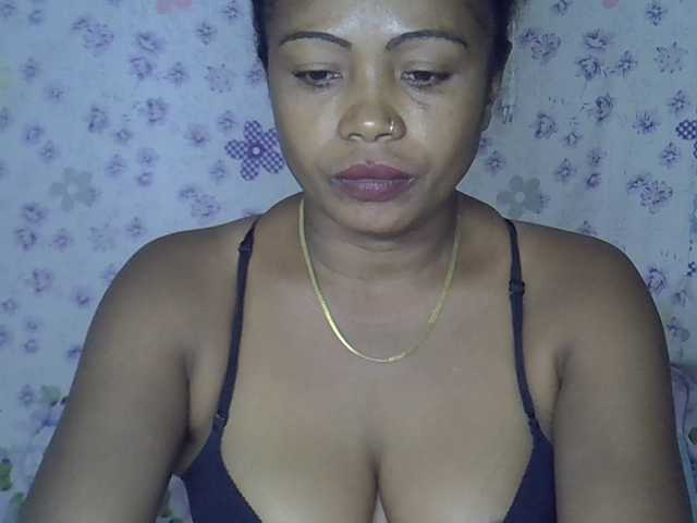 Sexywife1 live cam on UnifiedCams