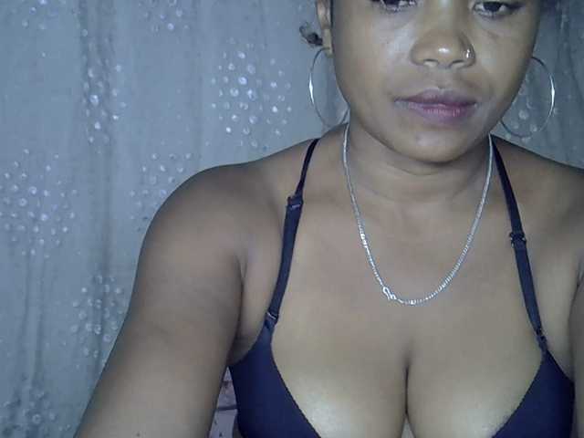 Sexywife1's BongaCams show and profile