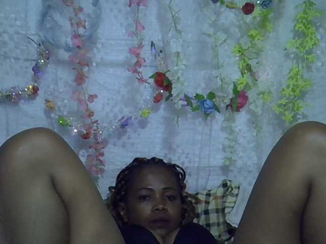 Sexywife1 live cam on BongaCams