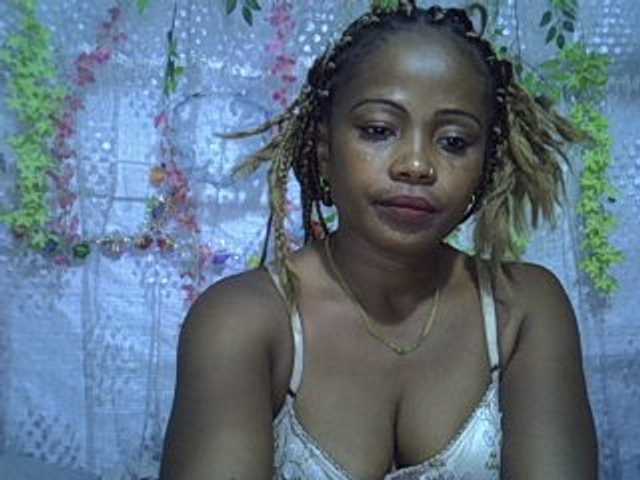 Sexywife1 live cam preview