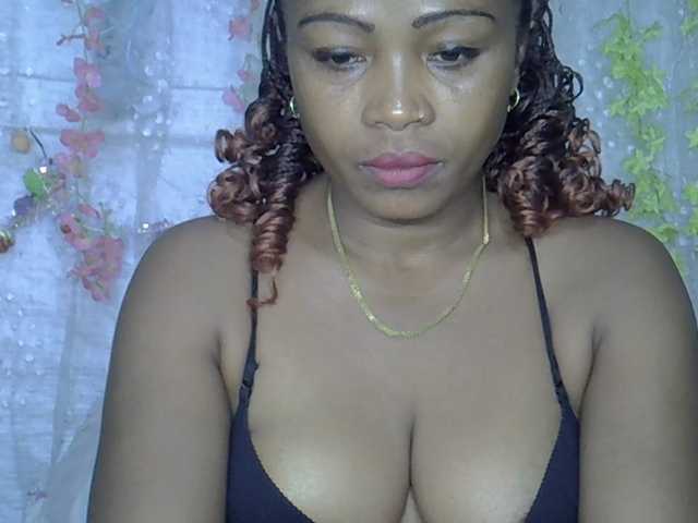 Sexywife1 live cam preview