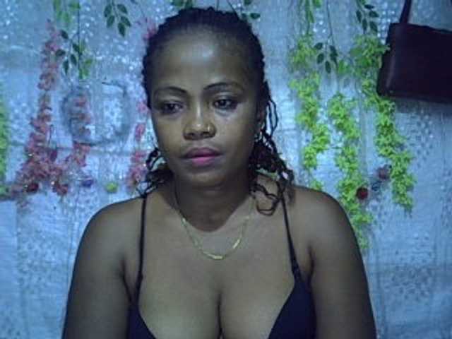 Sexywife1 live cam on BongaCams