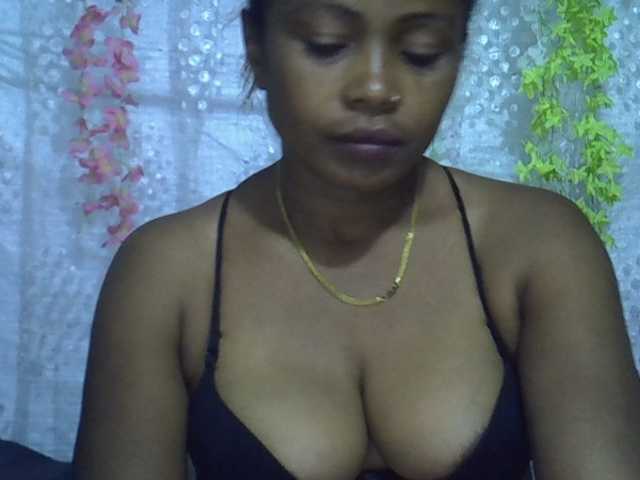 Sexywife1 live cam preview