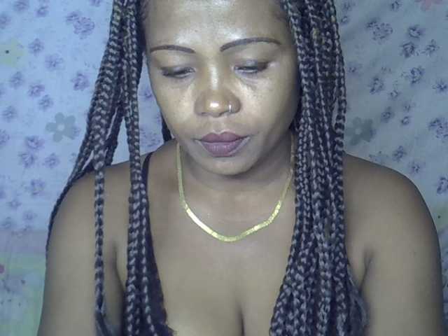 Sexywife1 live webcam show