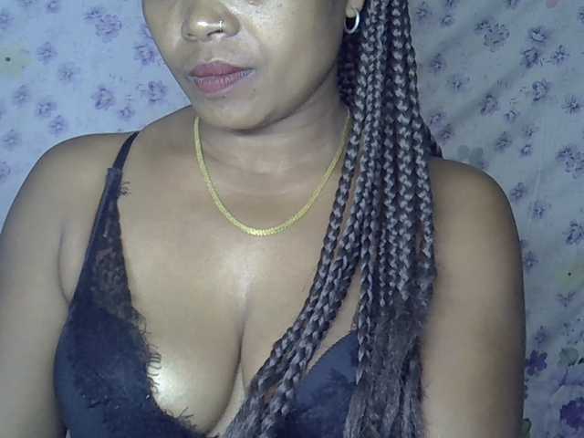 Sexywife1 live webcam show