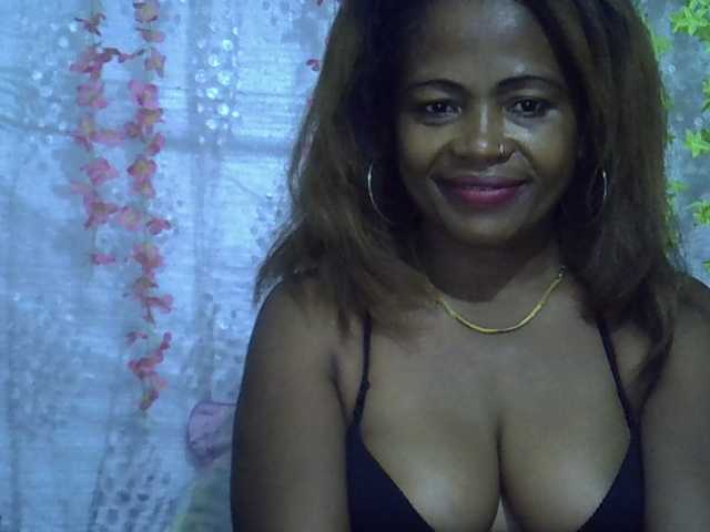 Sexywife1 live cam preview