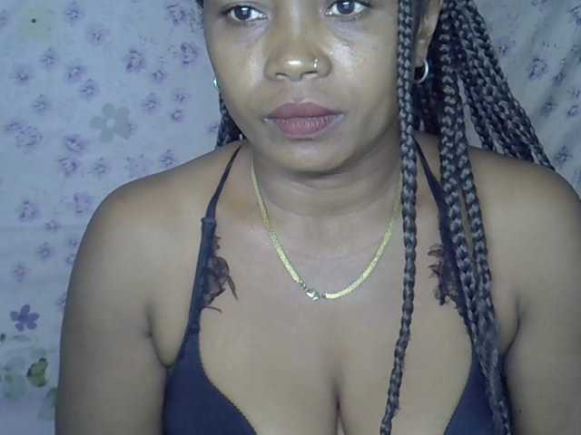 Sexywife1 live webcam show