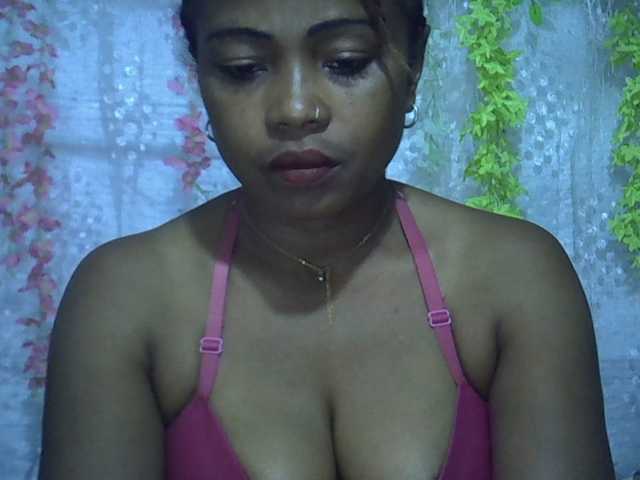 Sexywife1 live cam preview