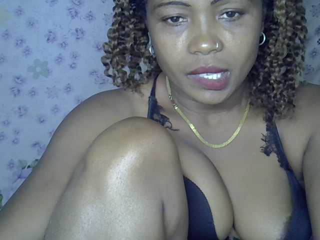 Sexywife1 live webcam show