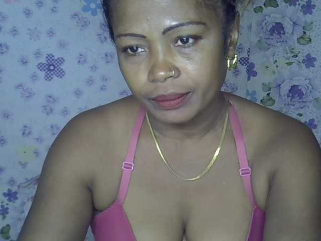 Sexywife1 live cam on UnifiedCams