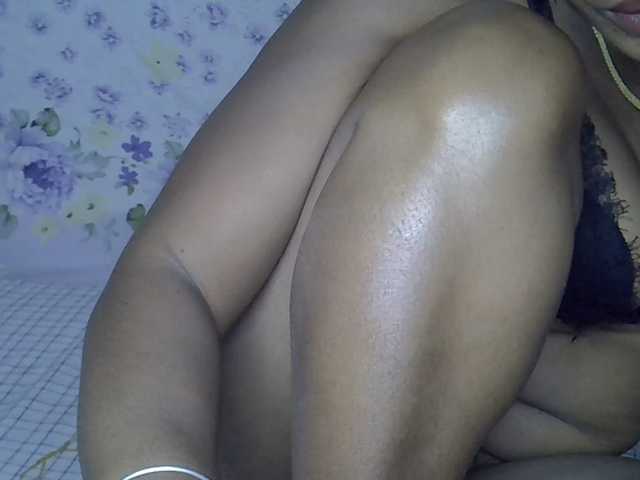 Sexywife1 live cam on BongaCams
