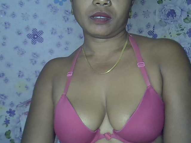 Sexywife1 live cam on UnifiedCams