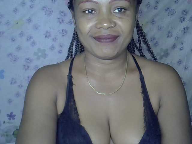 Sexywife1 live webcam show