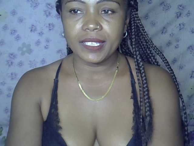 Sexywife1 live webcam show