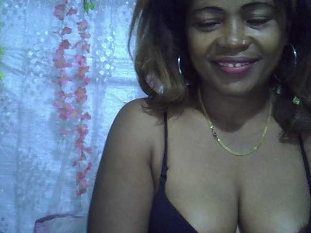 Sexywife1 live cam preview