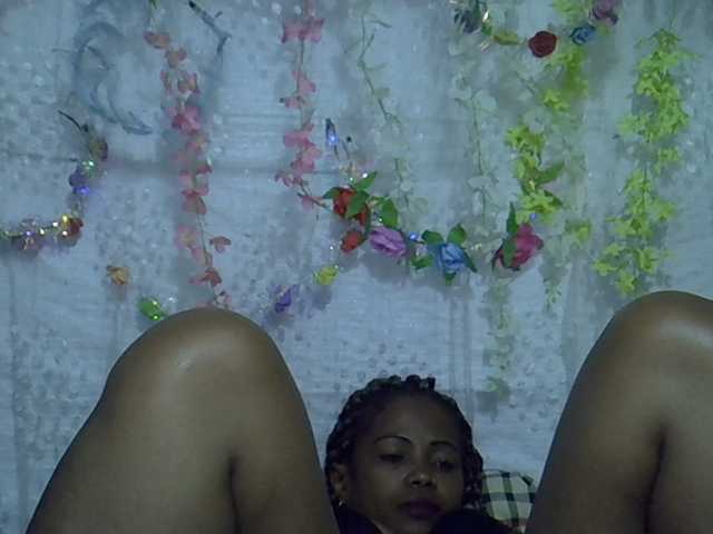 Sexywife1 live cam preview