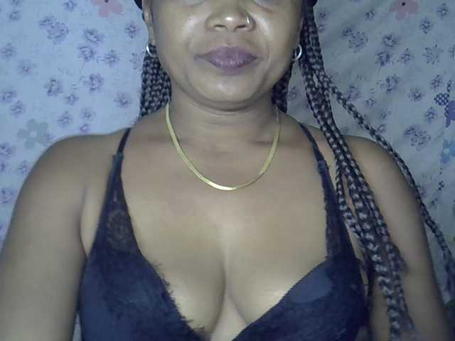 Sexywife1 live webcam show