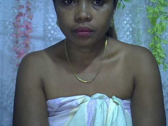 Sexywife1 live cam on BongaCams