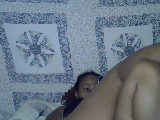 Sexywife1 live cam on BongaCams