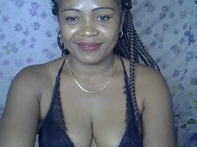Sexywife1 live webcam show