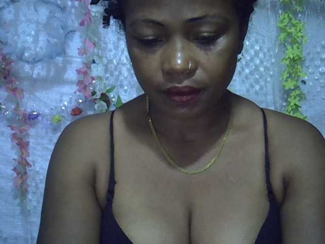 Sexywife1 live cam preview