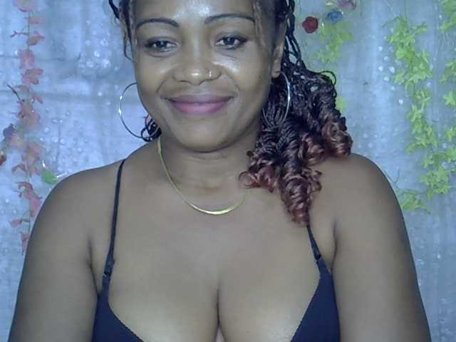 Sexywife1 live cam preview