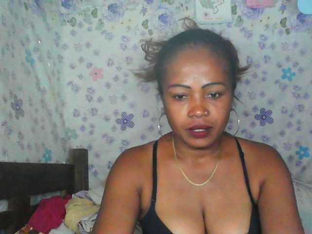 Sexywife1 live cam on UnifiedCams