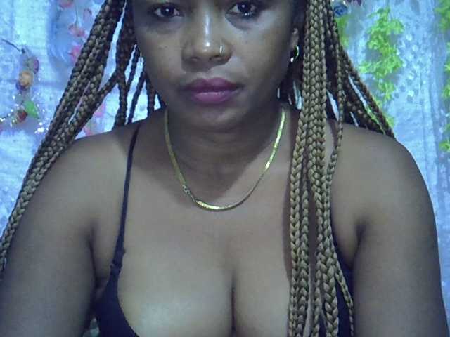 Sexywife1 live cam preview