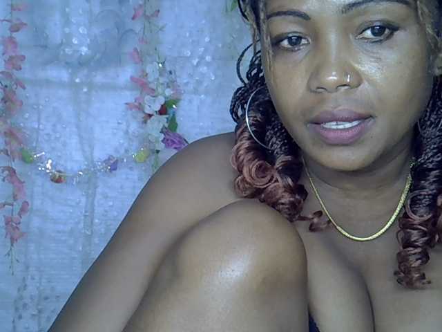 Sexywife1 live cam preview