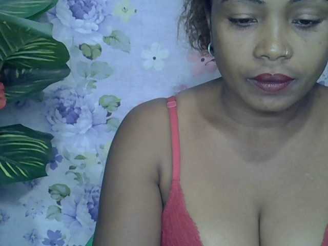 Sexywife1 live cam on BongaCams