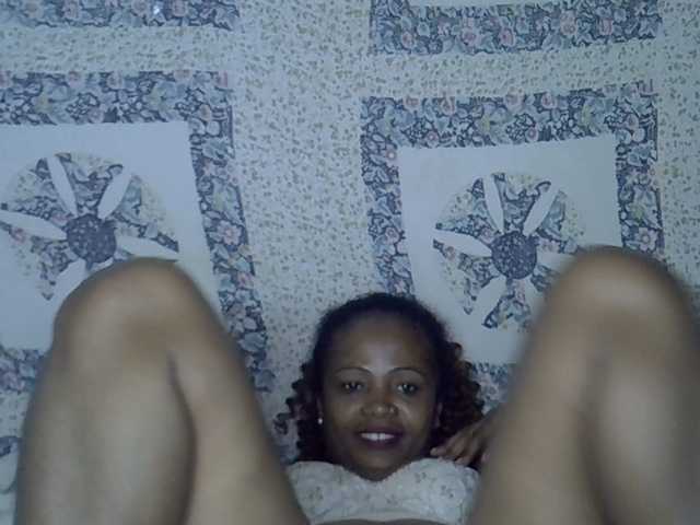 Sexywife1 live cam on BongaCams