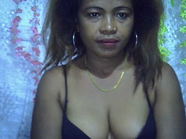 Sexywife1 live cam preview