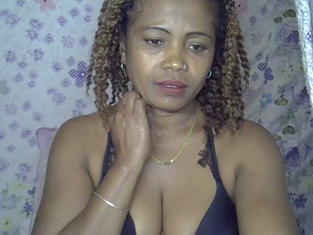 Sexywife1 live webcam show