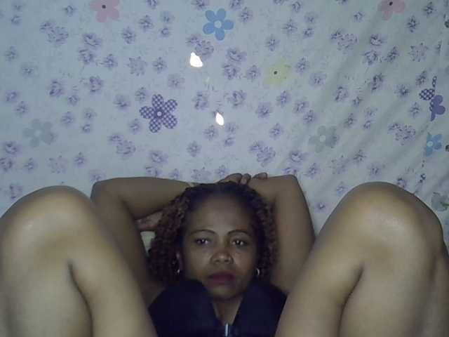 Sexywife1 live cam on BongaCams