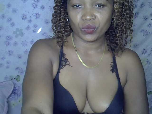 Sexywife1 live webcam show