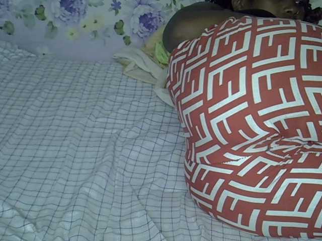 Sexywife1 live cam on BongaCams