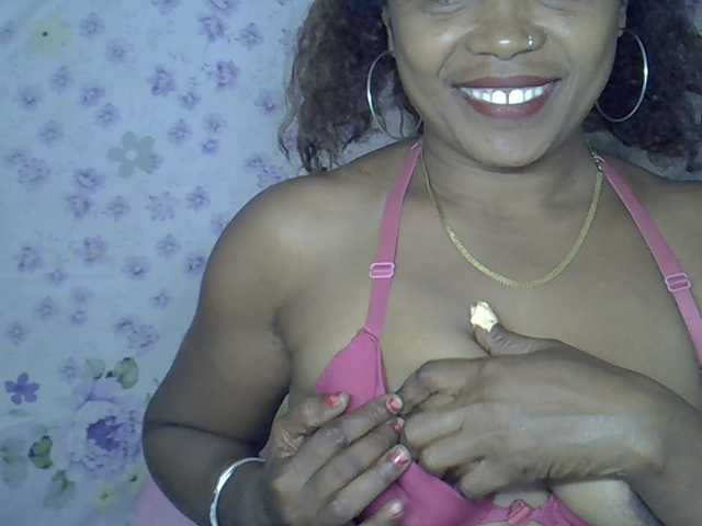 Sexywife1 live webcam show