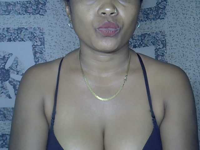 Sexywife1 live cam