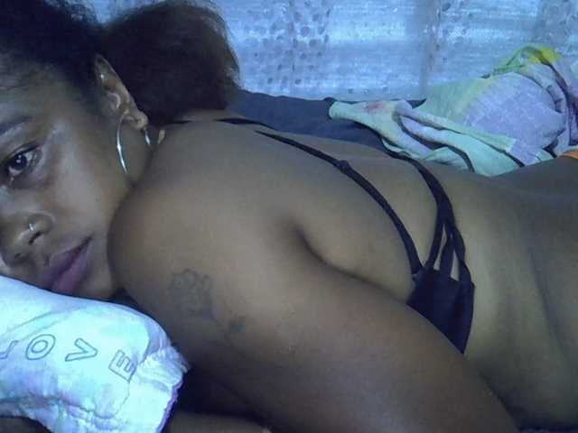Sexywife1 live cam preview