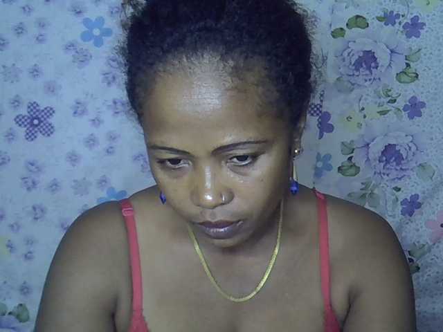 Sexywife1 live cam on BongaCams