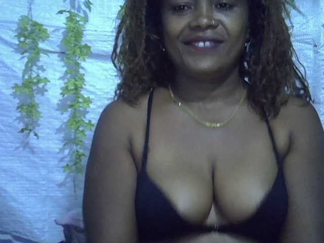 Sexywife1 live cam