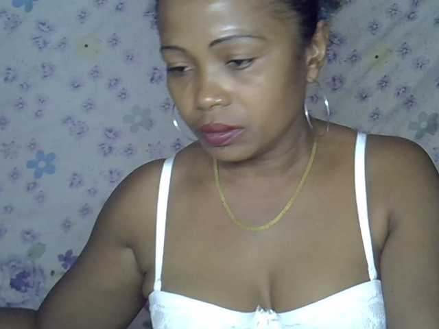 Sexywife1 live webcam show